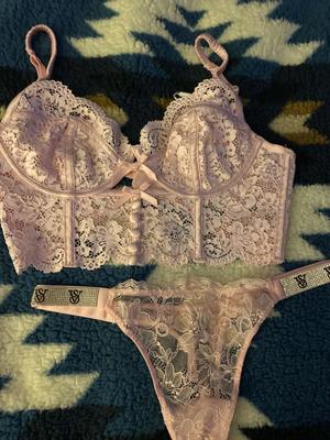 Buy Creamsicle Lace Underwire Bra - Order Bras online 1120426000 -  Victoria's Secret US