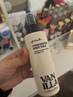 Anwar's photo of the Comforting Vanilla Body Milk. Photo 1 of 1. Review Image shared by Anwar