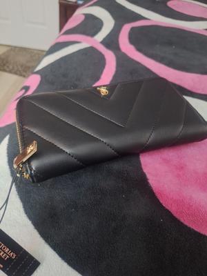 Buy ジップ付きラージ ウォレット, ブラック - Order Small Buy ジップ付きラージ ウォレット, ブラック - Order Small