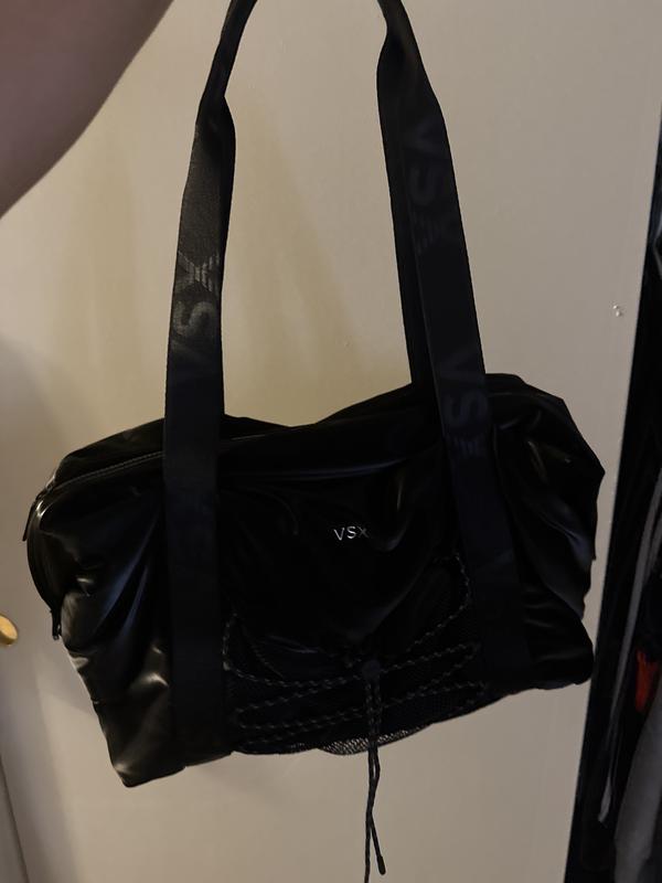 VSX メッシュ スナップ ダッフルバッグ、ブラックを購入する