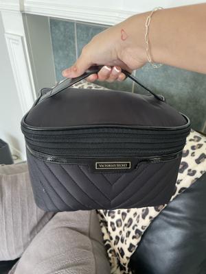 Very hard to find NWT Victoria’s Secret Makeup best Train Case