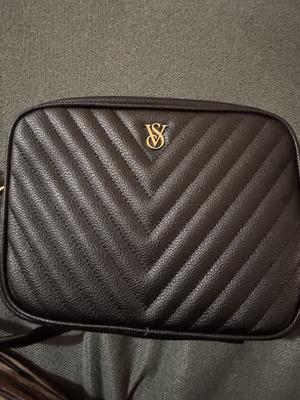 Nigora's photo of the Crossbody Camera Bag. Photo 2 of 3. Review Image shared by Nigora