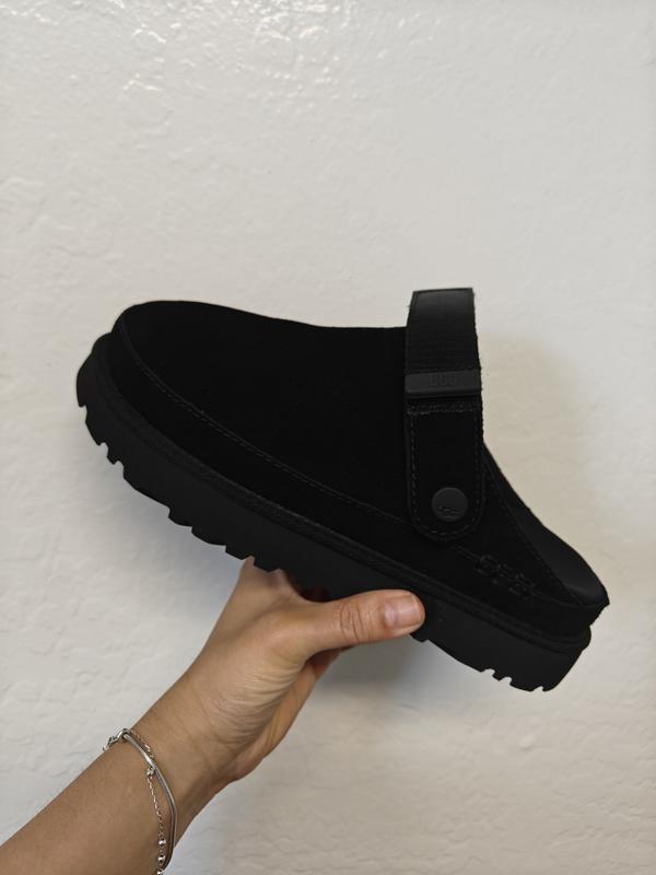 Jessica 's photo of the Goldenstar Clogs. Photo 3 of 3