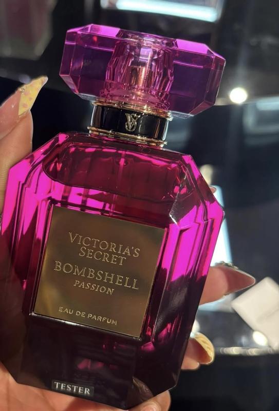 Buy Bombshell Passion Eau de Parfum 3.4 oz, 3.4 Oz - Order