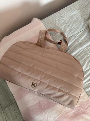 ☆Victoria's secret PINKお洒落なシンプルピンクダッフルバッグ ☆Victoria's secret PINKお洒落なシンプルピンクダッフルバッグ