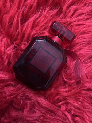 Bombshell Intense オードパルファム, 1.7ozを購入する