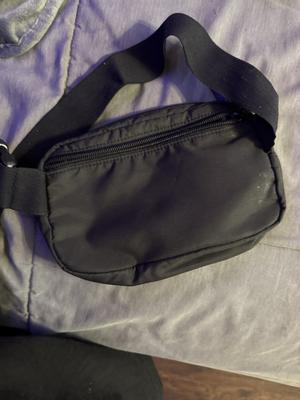 Lizbeth's photo of the Belt Bag. Photo 2 of 3. Review Image shared by Lizbeth