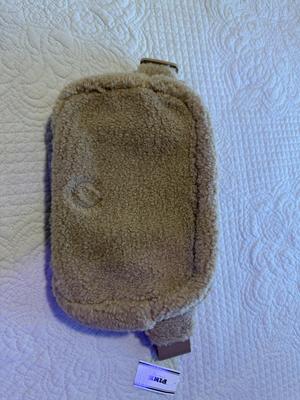Noemi's photo of the Plush Teddy Belt Bag. Photo 3 of 3. Review Image shared by Noemi