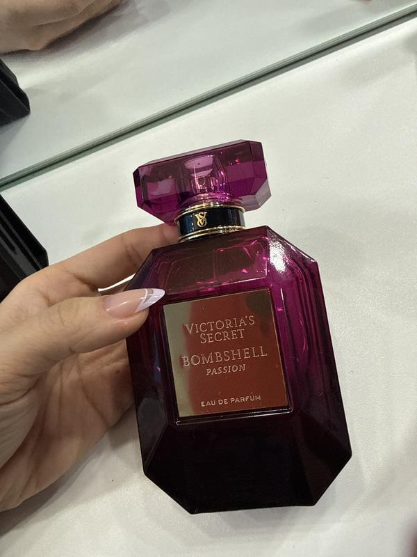 Buy Bombshell Passion Eau de Parfum 1.7 oz, 1.7 Oz - Order