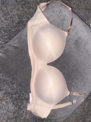 Mariana's photo of the Smooth Wireless Push-Up Plunge Bra. Photo 1 of 3. Bild-Bewertung geteilt von Mariana