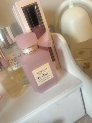 maddie's photo of the Tease Sugar Fleur Eau de Parfum - 1,70 oz. Photo 1 of 1. Bild-Bewertung geteilt von maddie