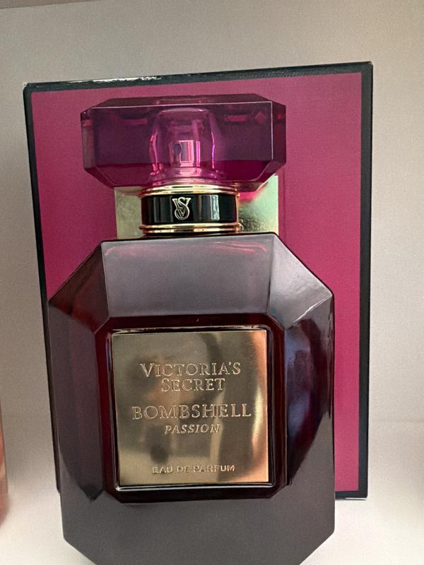 Buy Bombshell Passion Eau de Parfum 1.7 oz, 1.7 Oz - Order