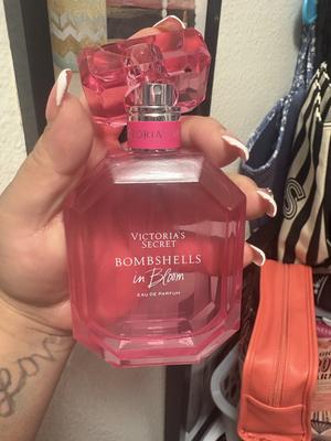 Buy Bombshells in Bloom Eau de Parfum, 3.4 Oz - Order