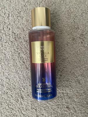 ☆VS Fantasies☆ Strawberries & Champagne ミスト Sexiest Fantasies Strawberries &amp; Champagne Parfums