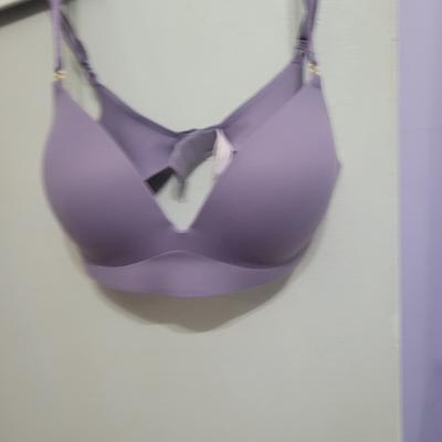 Brandi's photo of the Smooth Wireless Push-Up Plunge Bra. Photo 1 of 3. Bild-Bewertung geteilt von Brandi