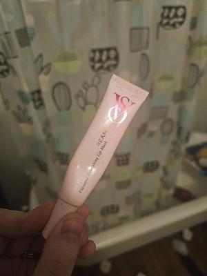 Victoria's Secret フレーバー リップマスク Strawberry Dream Strawberry Dream Lip Mask Victoria Secret | TikTok