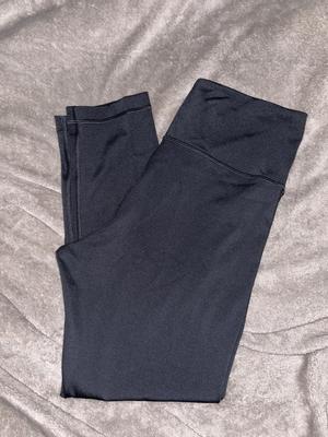 VICTORIA'S SECRET Love Cloud Ruched Flare Leggings in the Size Large