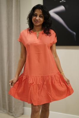 Lanka's photo of the Boxy Viscose Shirt Dress. Photo 2 of 3. Bild-Bewertung geteilt von Lanka