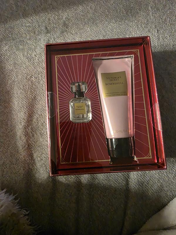 Victoria's Secret Bombshellオードパルファム2個セット Bombshell 2ピース ギフトセット をチェック、Bombshell - オンライン