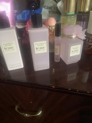 Chernel's photo of the Tease Sugar Fleur Eau de Parfum - 3,40 oz. Photo 2 of 3. Bild-Bewertung geteilt von Chernel