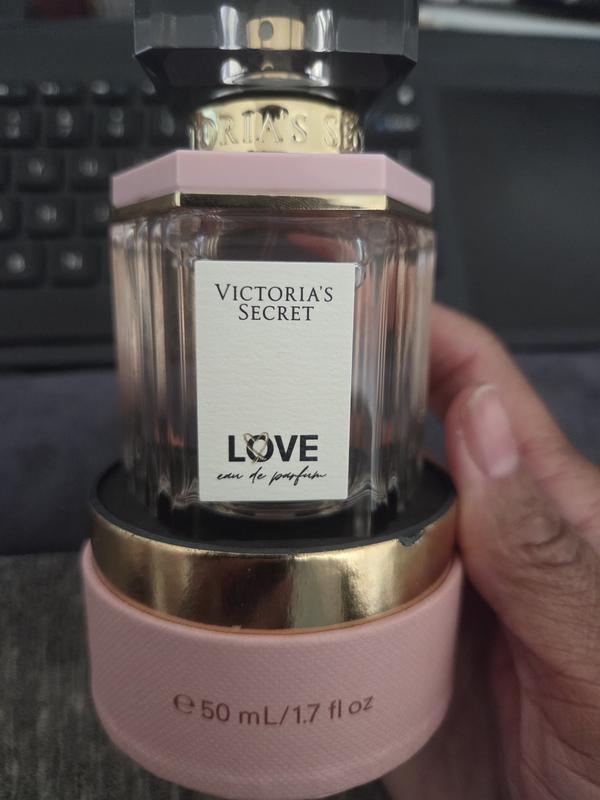 Love オードパルファム 3.4 oz, 3.4 Fl Ozを購入する - Fragrancesを