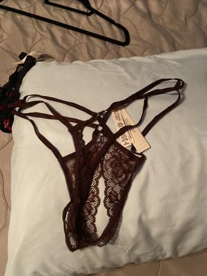DEBRA's photo of the Rose Lace Crotchless Panty. Photo 1 of 1. Bild-Bewertung geteilt von DEBRA