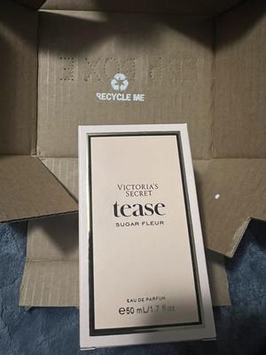 ANDREA's photo of the Tease Sugar Fleur Eau de Parfum - 1,70 oz. Photo 1 of 1. Bild-Bewertung geteilt von ANDREA