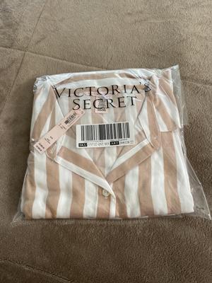 Victoria s Secret
