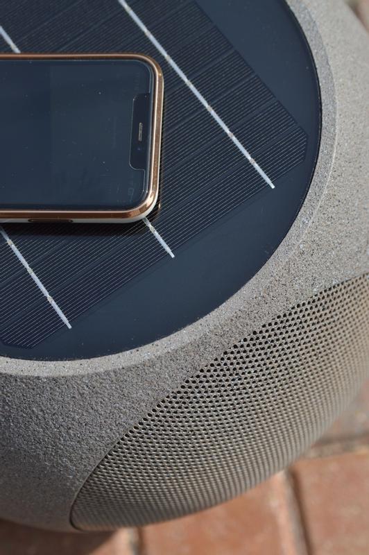 Customer photo for "Powerful speaker with crystal clear sound"