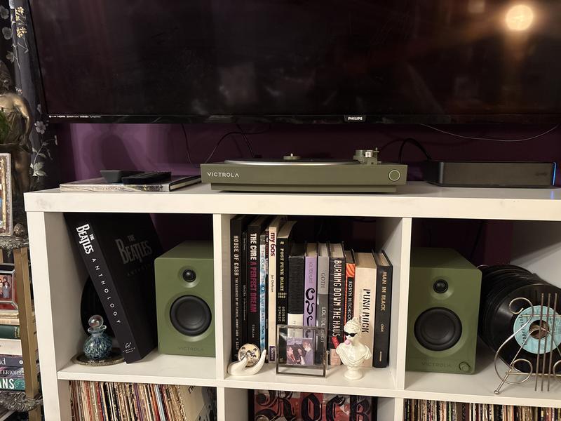 Customer carousel item 6.