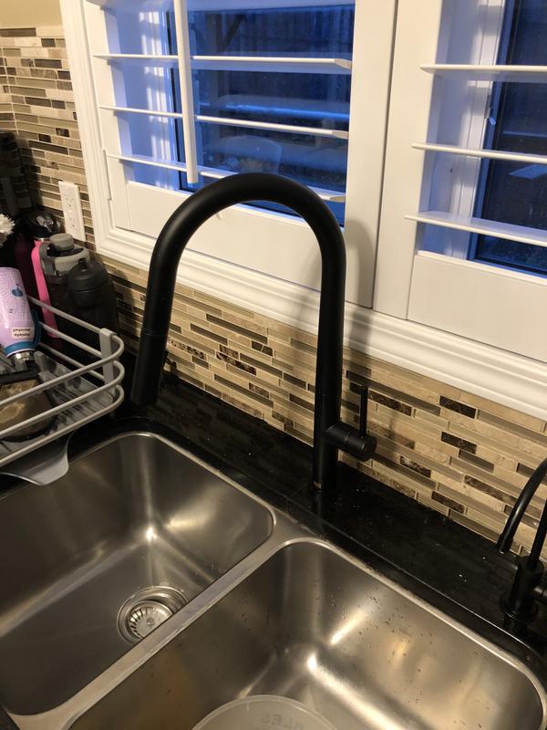 VIGO Hart Matte Black Single Handle Pull-down Kitchen Faucet with