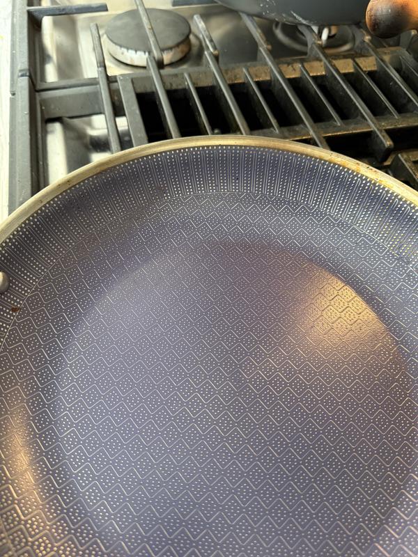 Customer photo for "Bad scorched markings all over the pan"