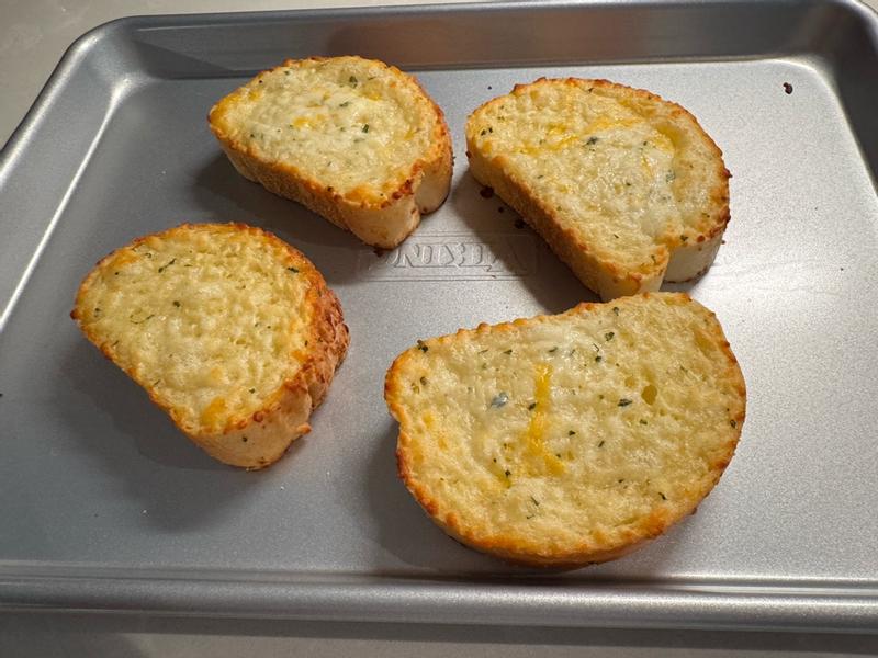 Customer photo for "Best nonstick 3 pc baking sheets by Viking"