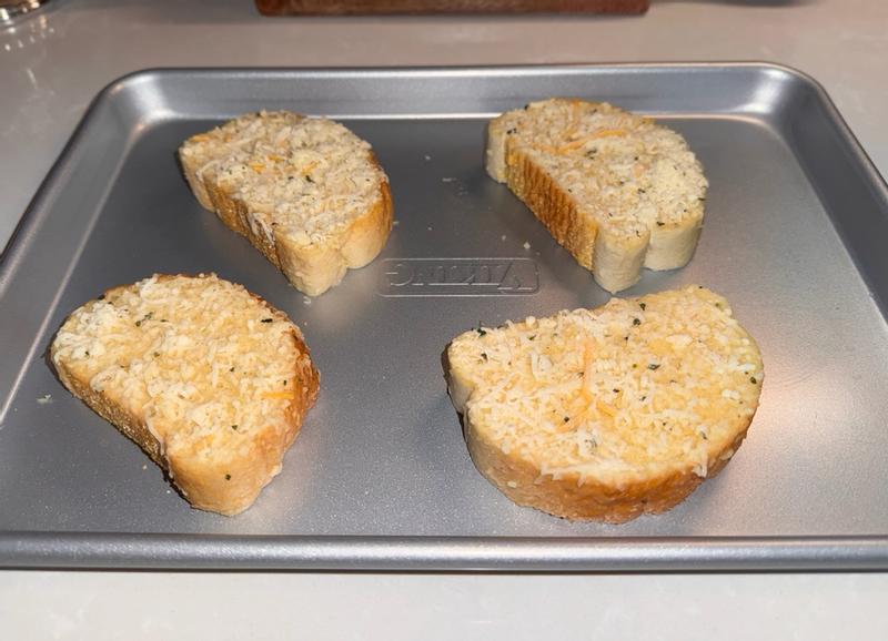 Customer photo for "Best nonstick 3 pc baking sheets by Viking"