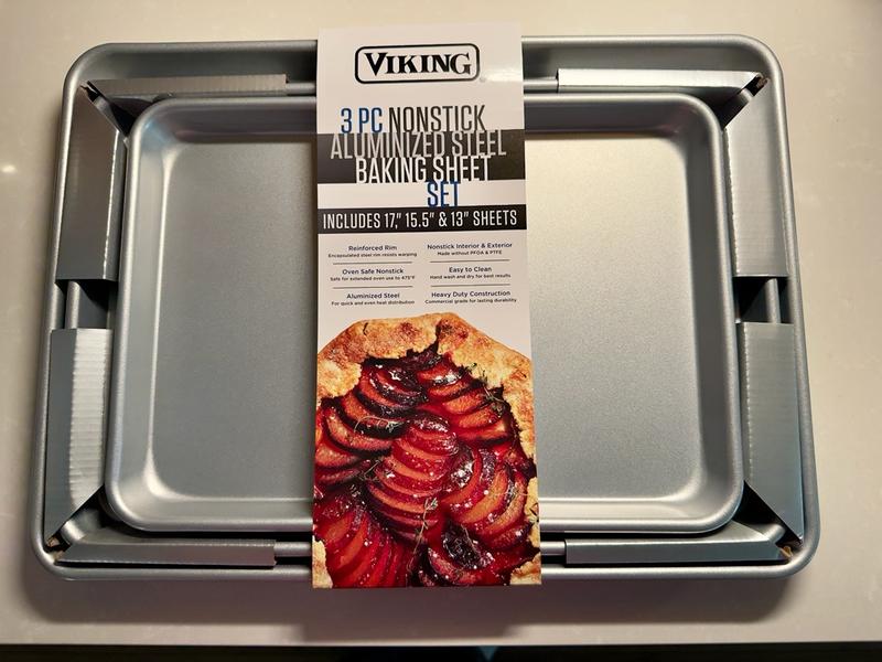 Customer photo for "Best nonstick 3 pc baking sheets by Viking"