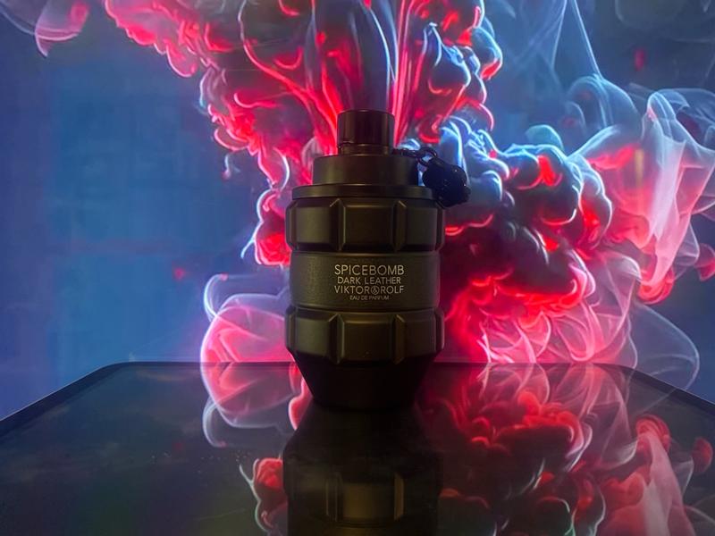 Customer photo for "Love the quality and detail of the bottle"