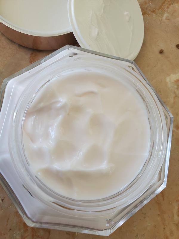 Customer photo for "Body Cream is a Dream"