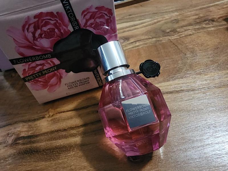 Flowerbomb Pretty Peony Perfume | Viktor&Rolf Fragrances