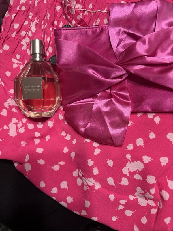 Customer photo for "A gorgeous, sweet floral perfume that makes me feel glamorous and confident! 💕"