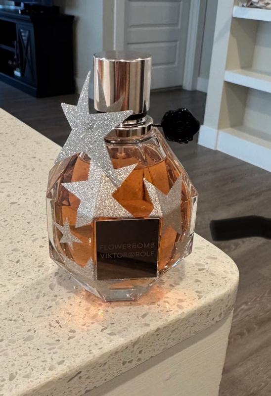 Viktor & Rolf Flowerbomb オードパルファム Amazon.com: Viktor&Rolf - Flowerbomb Eau de Parfum - Women's