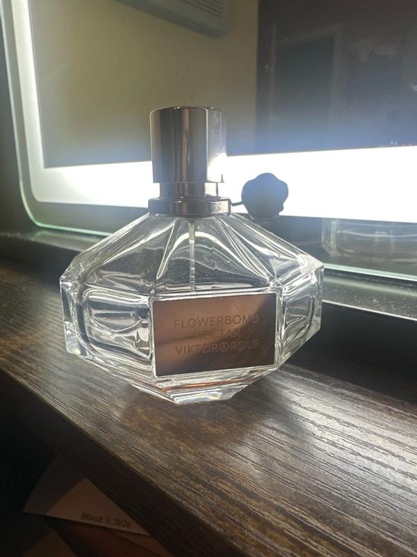 Customer carousel item 3.