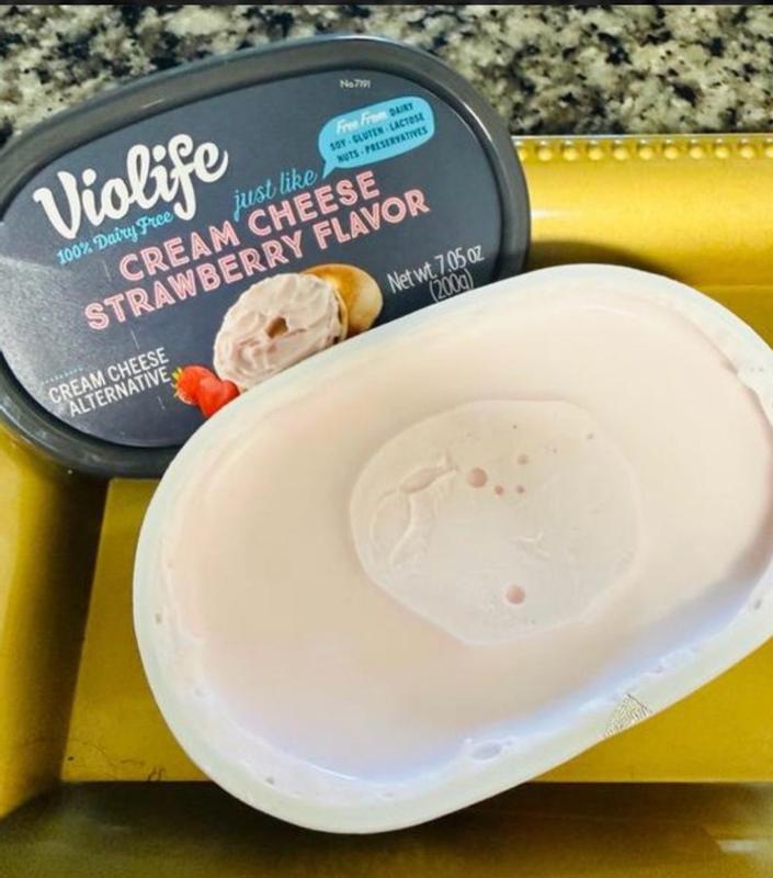 ダイヤモンドライフCulinary UV cream　 2個セット Supreme Cream Cheese Strawberry: Dairy Free | Violife