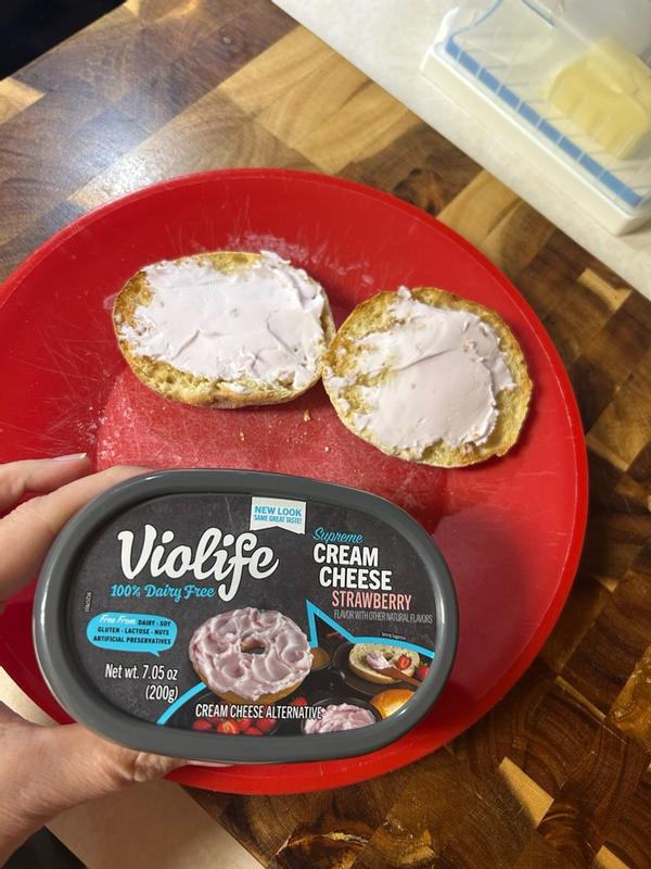 Supreme Cream Cheese Strawberry: Dairy Free | Violife