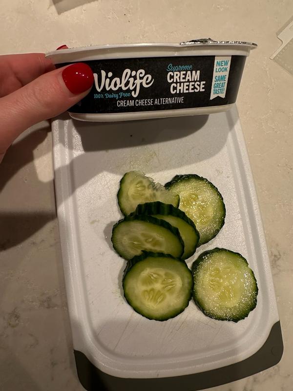 Supreme Cream Cheese Strawberry: Dairy Free | Violife