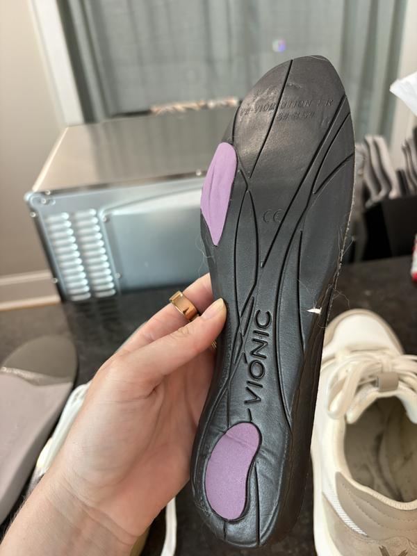 Customer photo for "They cheaped out on the soles in this one"