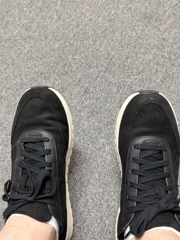 Customer photo for "Love these shoes"