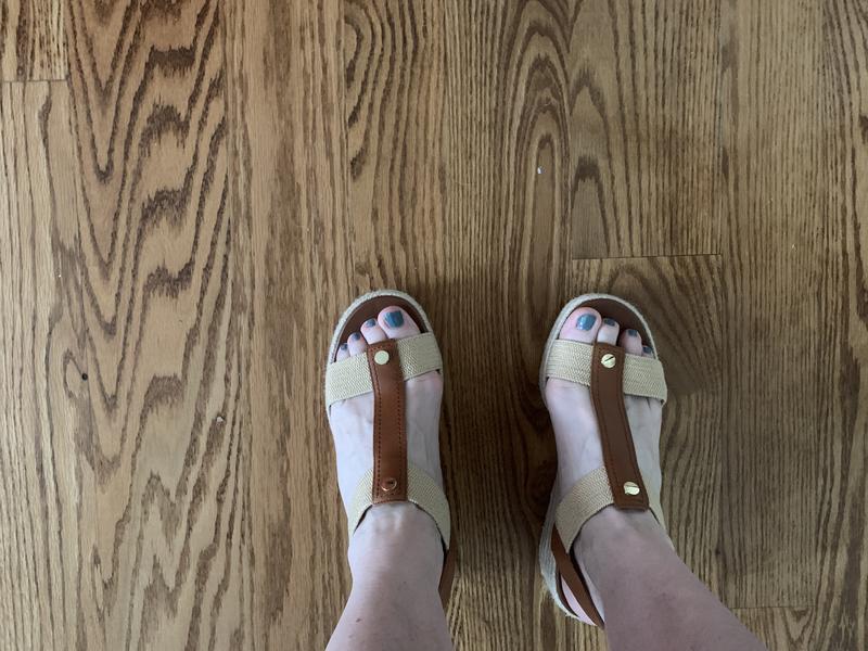 Strap hits above bunion with no rubbing!!