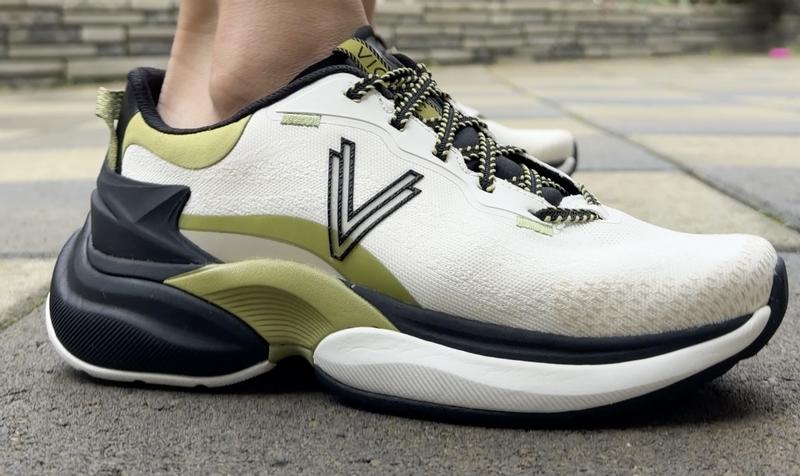 Customer carousel item 7.