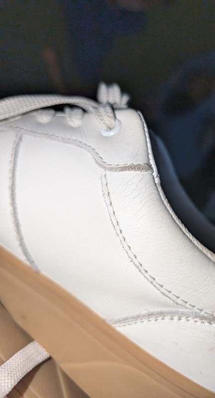 Cracking leather after 4 months of wear