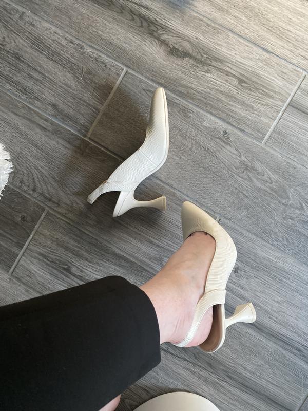 Customer photo for "Fun dress shoe"